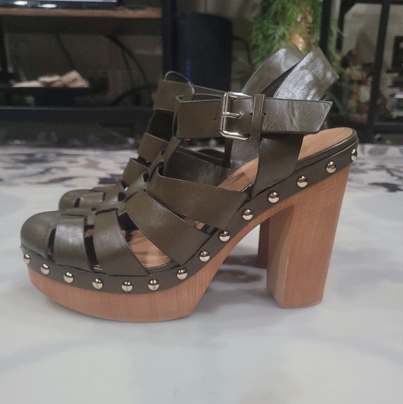 nine West Shoes - Leather Nine West Cage Chunky Heel Sandals Sz 10 Army Green Fisherman Clogs